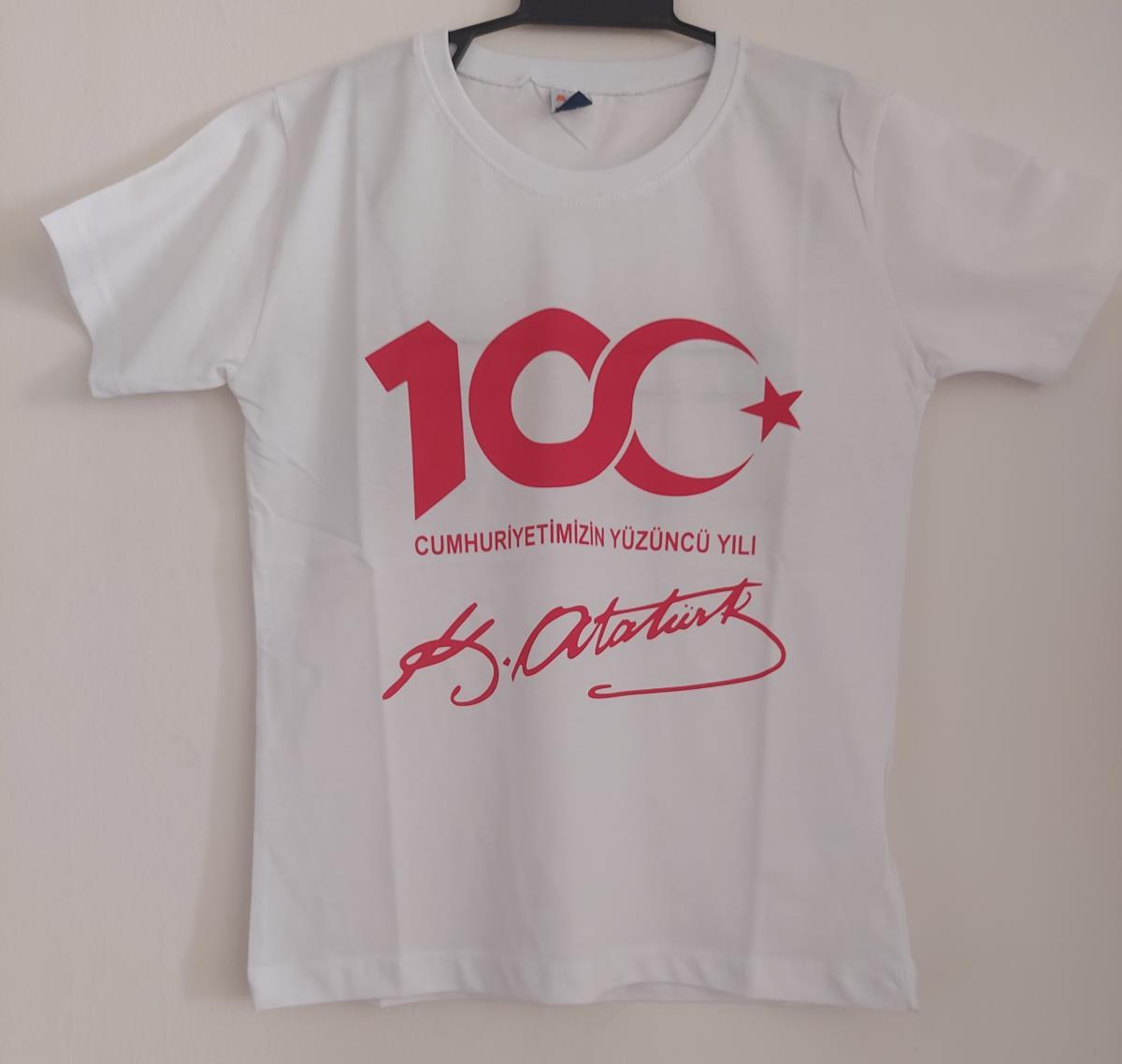 MODAVALS 23 NİSAN 19 MAYIS 30 AĞUSTOS 29 EKİM 10 KASIM OKUL GÖSTERİ UNISEX GARSON BOY 100. YIL ATATÜRK İMZA BASKILI KISA KOL TSHIRT - BEYAZ MODAVALS 23 NİSAN 19 MAYIS 30 AĞUSTOS 29 EKİM 10 KASIM OKUL GÖSTERİ UNISEX GARSON BOY 100. YIL ATATÜRK İMZA BASKILI KISA KOL TSHIRT - BEYAZ