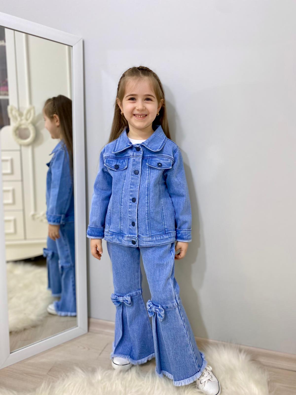 MODAVALS FİYONK DETAYLI İSPANYOL PAÇA KOT PANTOLON & KOT CEKET & BADİ KIZ ÇOCUK KOMBİN MODAVALS FİYONK DETAYLI İSPANYOL PAÇA KOT PANTOLON & KOT CEKET & BADİ KIZ ÇOCUK KOMBİN