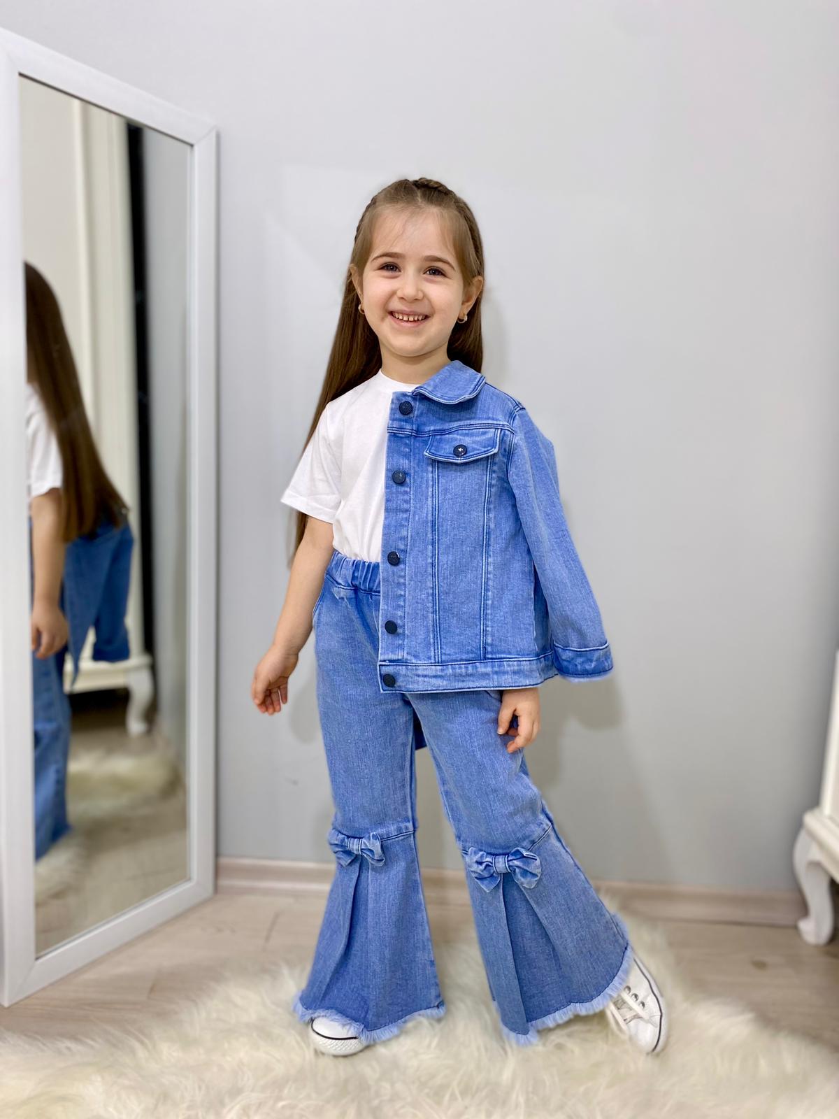 MODAVALS FİYONK DETAYLI İSPANYOL PAÇA KOT PANTOLON & KOT CEKET & BADİ KIZ ÇOCUK KOMBİN MODAVALS FİYONK DETAYLI İSPANYOL PAÇA KOT PANTOLON & KOT CEKET & BADİ KIZ ÇOCUK KOMBİN